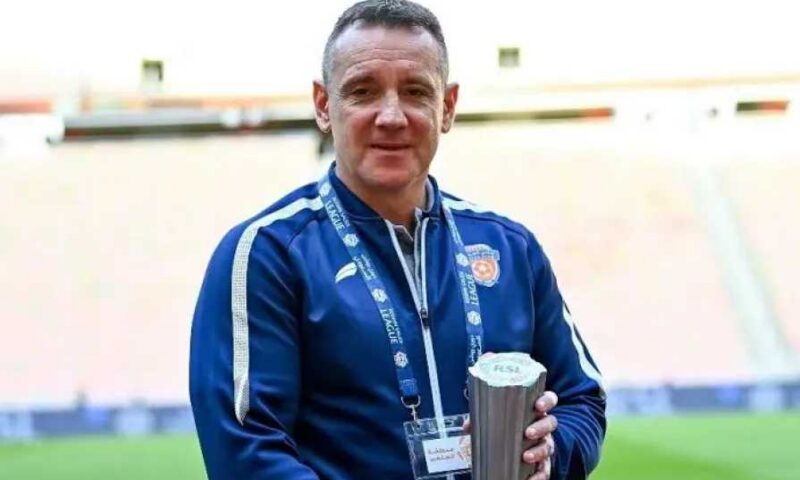 الزمالك: رازوفيتش يوقع موسمًا مع بند التمديد