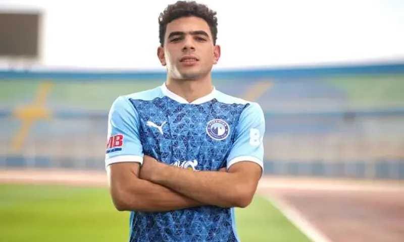 الأهلي يفاضل بين أحمد هاني وطارق علاء لتدعيم الجبهة اليمنى