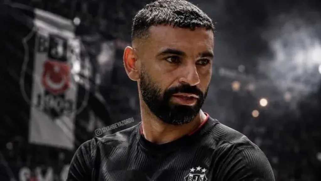 تقارير تكشف دوافع محمد صلاح لاختيار الدوري التركي وبشكتاش