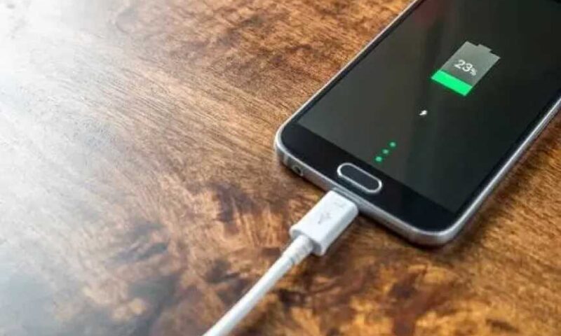 تفسير حلم شحن الموبايل بين الطاقة والتواصل