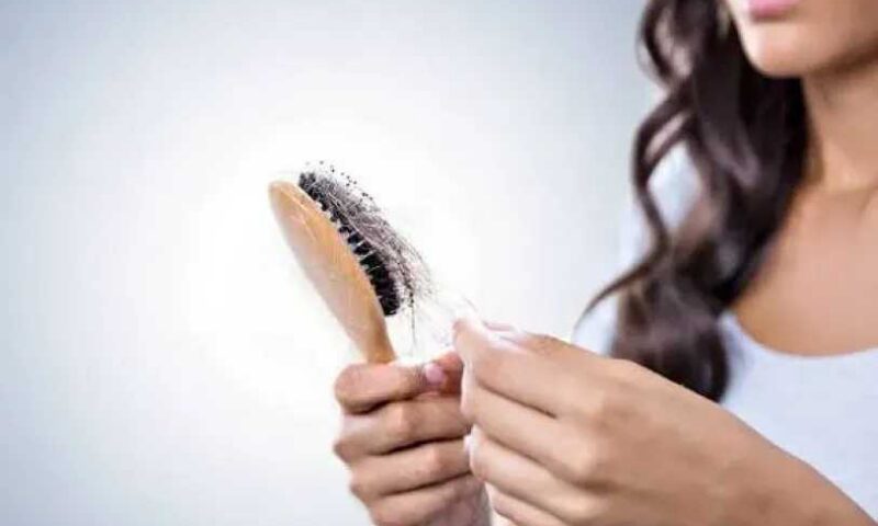 تفسير حلم تساقط الشعر ودلالاته الخفية