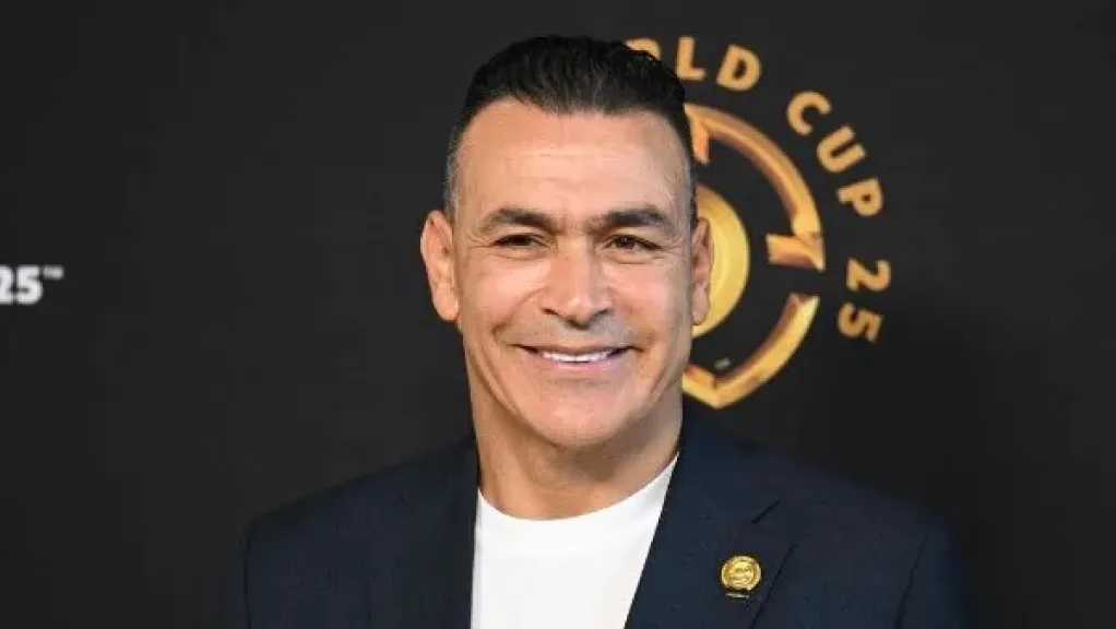 الحضري يقود تدريبات حراس منتخب الشباب مؤقتًا.. وخالد عبد الله على رادار الانضمام ل الجهاز الفني