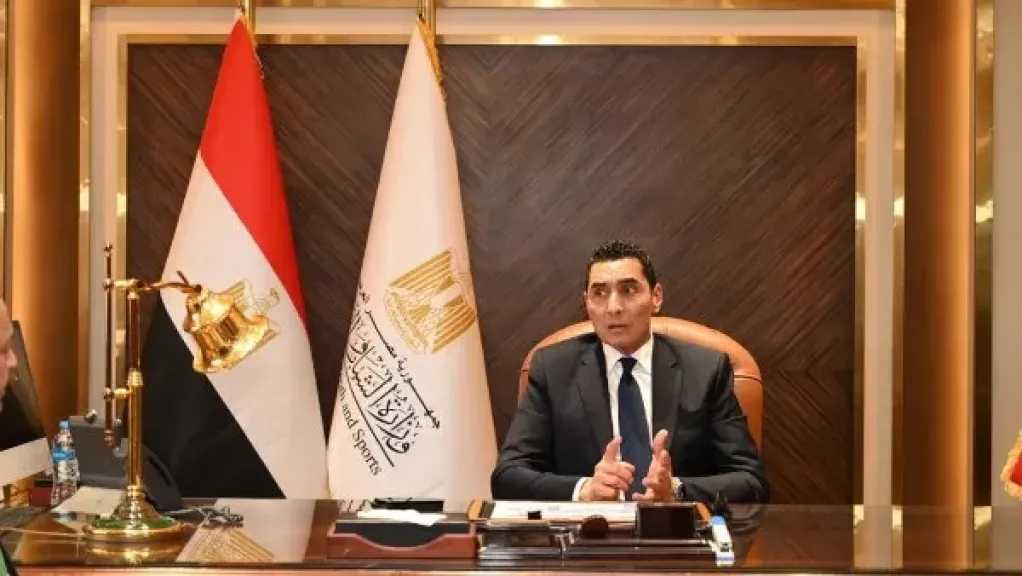 وزير الشباب والرياضة يُشيد بشراكة الأهلي و«فودافون» لرعاية وحقوق تسمية الاستاد