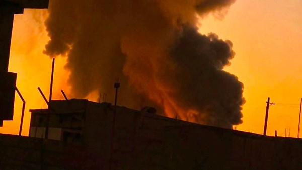 اندلاع حريق داخل أحد مصانع المنطقة الصناعية في دمياط الجديدة