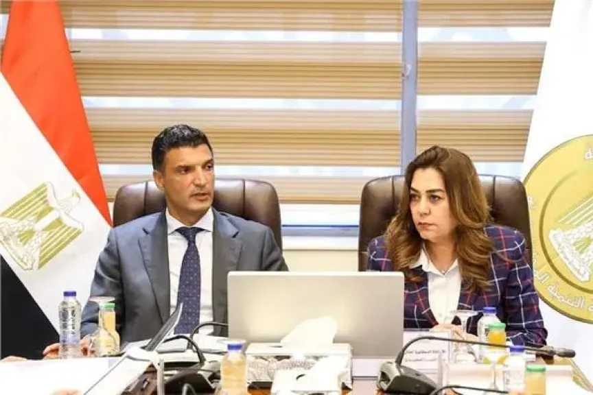 وزير الصناعة: مشروعات هيئة تنمية الصعيد تتكامل مع مبادرة «القرية المنتجة» لدعم الاقتصاد المحلي