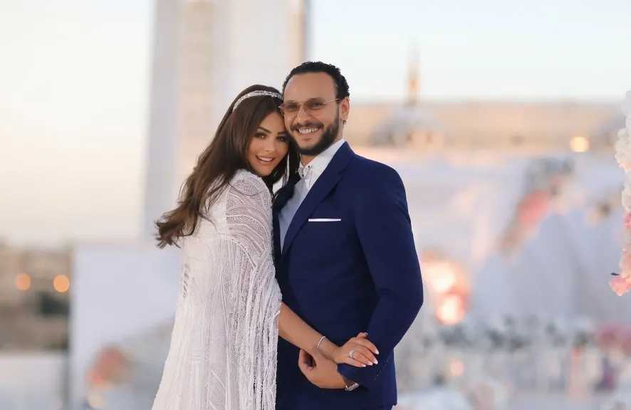 بعد عام من وقوعه بالخفاء.. أحمد خالد صالح يعلن الانفصال الرسمي عن هنادي مهنا: قصة حب انتهت بهدوء