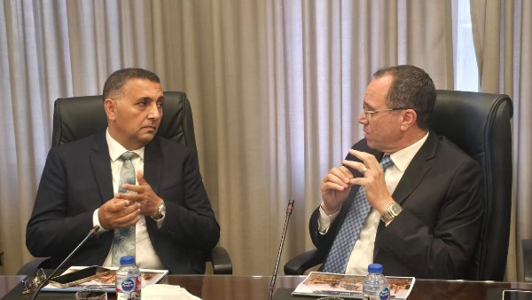 محافظ القليوبية يبحث تطوير واستثمار أرض المحلج بالقناطر الخيرية