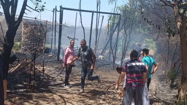 السيطرة على حريق مخلفات بكفر بطا في بنها