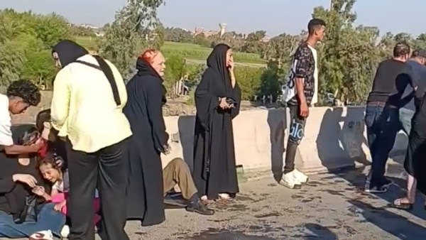 إصابة 11 شخصا في انقلاب ميني باص على طريق شبرا – بنها الحر