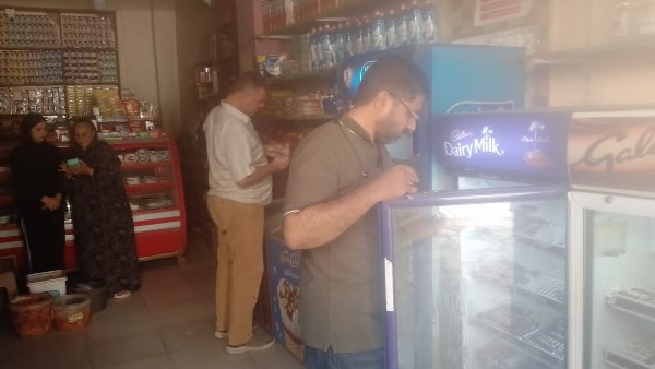 ضبط طن طحينة و21600 قطعة كيك مجهولة المصدر داخل مخزن غير مرخص بالقليوبية