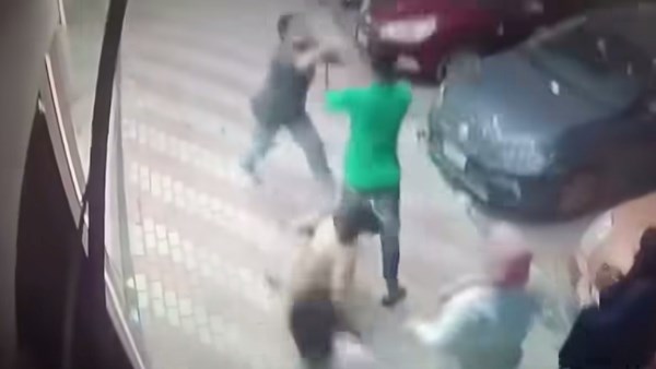 ضبط المتهمين بالاعتداء على فتاة بالضرب المبرح بشوارع طنطا والنيابة العامة تحقق
