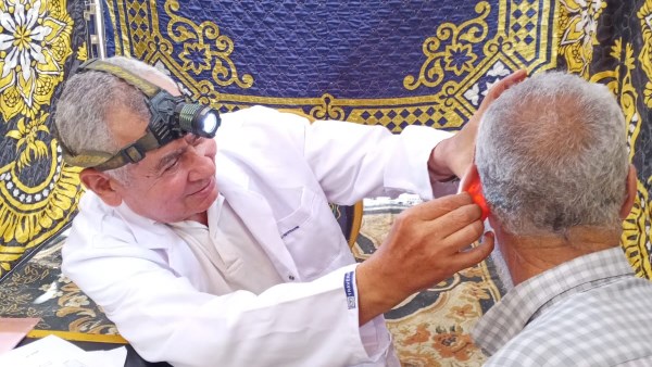 محافظ الغربية يتابع القافلة الطبية بقرية فيشا سليم بمركز طنطا.. صور