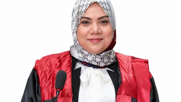 محافظ الغربية يخاطب الصحة بمتابعة حالة نائبة كفر الزيات عقب إصابتها بحادث سير