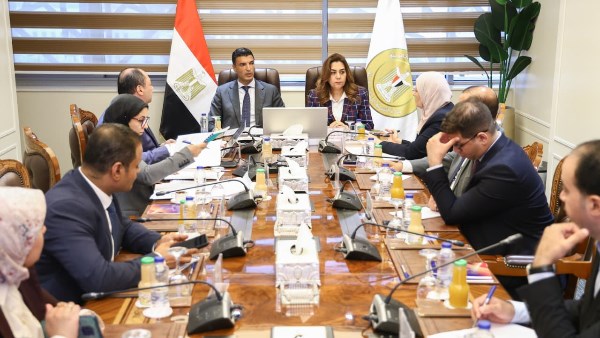 وزيرة التنمية المحلية: تذليل أي عقبات تواجه تنفيذ مشروعات هيئة تنمية الصعيد