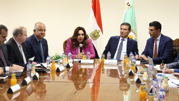انطلاقة جديدة لـ”القرية المنتجة”.. 4 وزارات واتحاد الصناعات يضعون اللمسات الأخيرة قبل التنفيذ