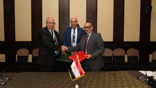 ️وزير الطيران يشهد توقيع مذكرة تفاهم بين سلطة الطيران المدني والمنظمة العربية