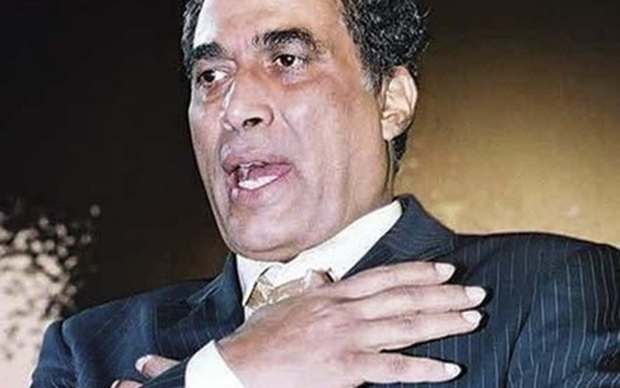 شهيرة : أحمد زكي لم يتزوج إلا هالة فؤاد .. وأعرف جميع علاقاته العاطفية