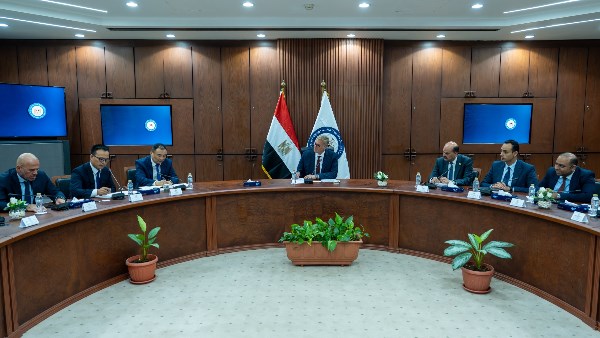 مصر والصين تدفعان بمشروعات إستراتيجية في قطاع البتروكيماويات وتوطين بعض المنتجات