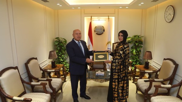 بعد هذا الموقف | وزير النقل يكافئ المواطنة ليلى الأنصاري بوظيفة في أبيلا مصر