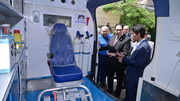 جولة تفقدية لرئيس جامعة القاهرة لمتابعة جاهزية مستشفى الطلبة واستكمال أعمال تطويره