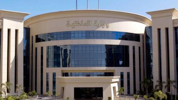 متحرش اتخانق مع زميله.. حقيقة وفاة نزيل داخل قسم شرطة بالقاهرة نتيجة التعذيب