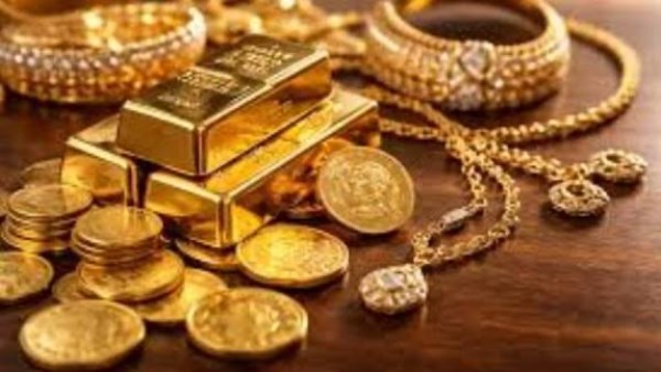 رغم تصاعد الصراع الأمريكي الإيراني.. أسعار الذهب تتراجع عالميًا ومحليًا