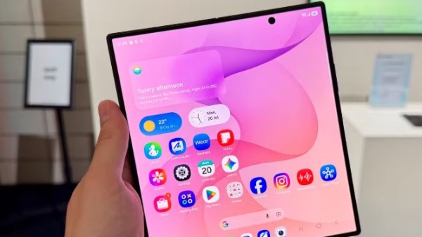 سعر سامسونج Galaxy Z Fold 8 Ultra.. هاتف قابل للطي بتصميم فاخر وبطارية أكبر