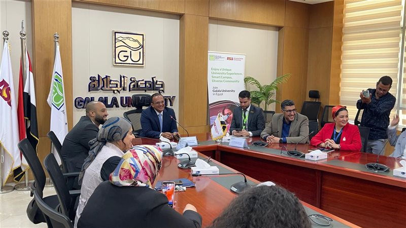 رئيس جامعة الجلالة: إطلاق برامج أكاديمية جديدة والتوسع في الشراكة مع جامعة أريزونا