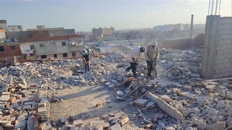محافظ الإسكندرية يتابع حملات إزالة مخالفات البناء بالأحياء