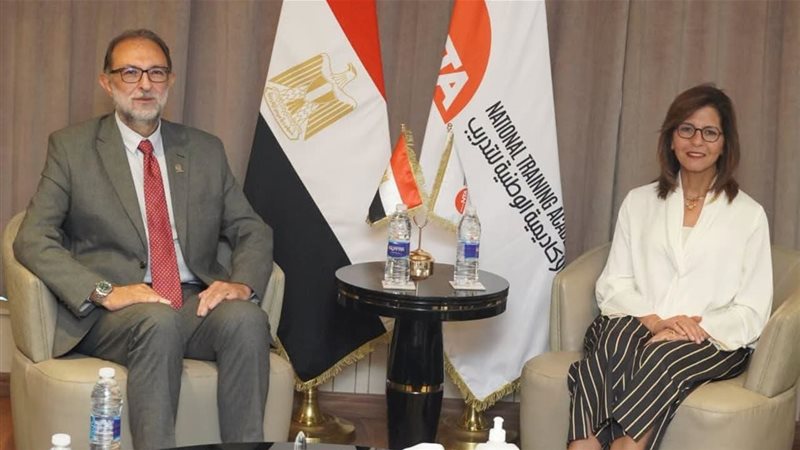 سلامة الغذاء والأكاديمية الوطنية للتدريب يبحثان التعاون في بناء القيادات وتطوير البرامج التدريبية