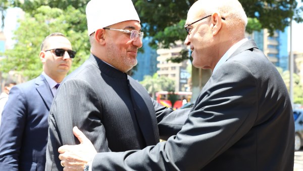المفتي مهنئا رئيس هيئة قضايا الدولة: نضطلع بدور وطني راسخ في حماية الحقوق وترسيخ سيادة القانون