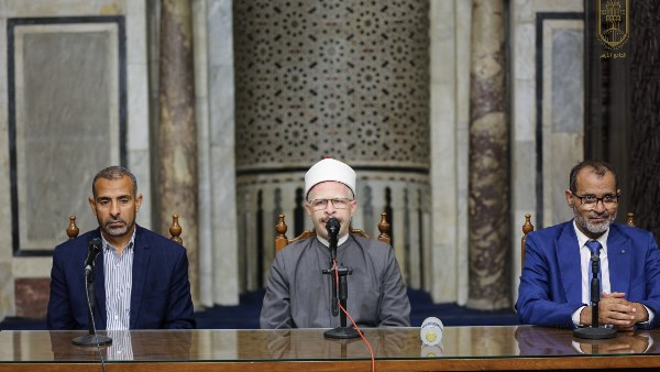 ملتقى السيرة النبوية بالجامع الأزهر: الصحابي الجليل “عمرو بن ثابت” نموذج لصدق الإيمان الذي رفع صاحبه إلى الجنة