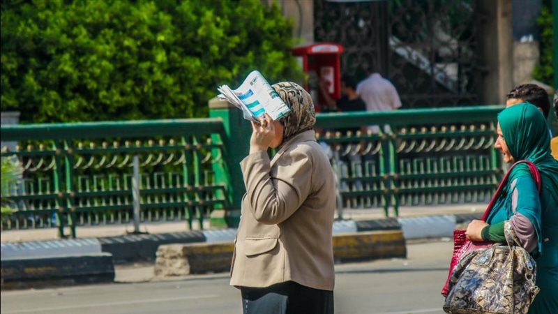 حالة الطقس الآن، أجواء شديدة الحرارة وسحب منخفضة على مطروح