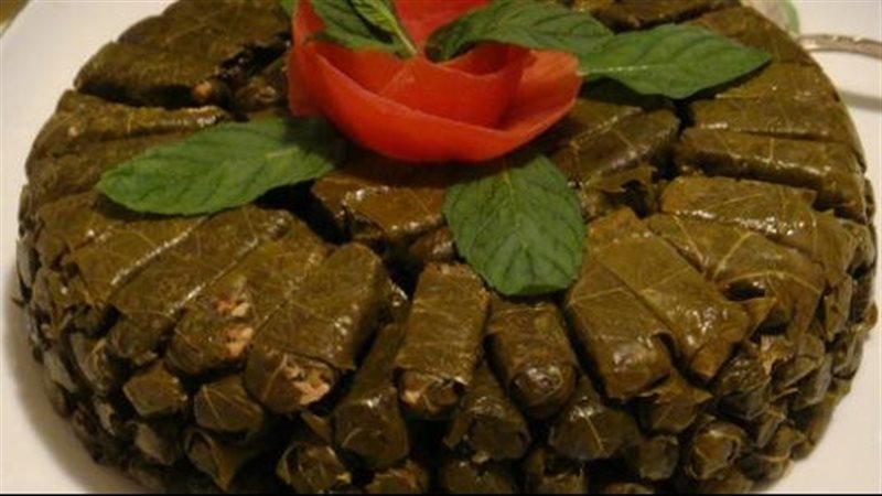 طريقة عمل محشي ورق العنب بمذاق لا يقاوم