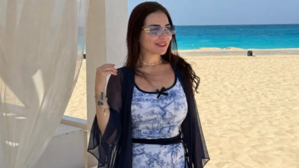 مي عز الدين تدخل عالم البيزنس بإطلاق براند مايوهات.. شاهد