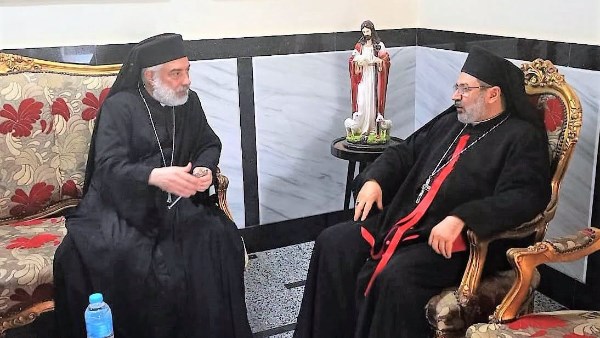 الأنبا باسيليوس يستقبل الأنبا توما في فعاليات الندوة التكوينية الثالثة لخدام الإيبارشية