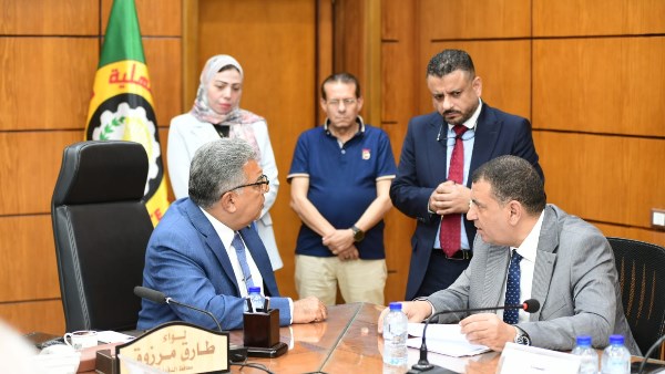 محافظ الدقهلية باجتماع أعضاء النواب والشيوخ: لا ندخر جهدا في سبيل تحقيق وتلبية مطالب المواطنين
