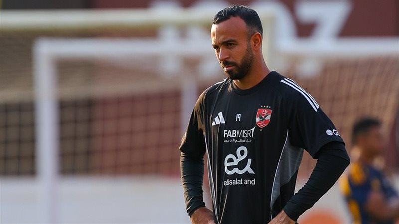 الميركاتو الصيفي بالأهلي، عموتة يتمسك ببقاء أفشة وتطورات جديدة في صفقة منصف بقرار