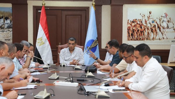 جراحة دقيقة بمستشفى الغردقة العام تنقذ طفلًا من تشوهات خطيرة بعد سقوطه من ارتفاع