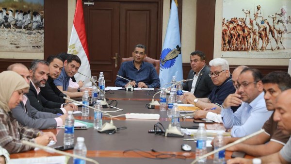 المعاينة على الطبيعة.. خطة عمل لإنهاء ملفات تقنين الأراضي وتمليك المواطنين بالبحر الأحمر