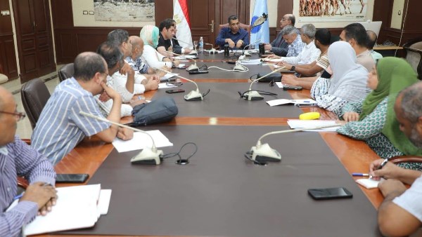 محافظ البحر الأحمر يطلق الخطة التنفيذية للمشروعات الاستثمارية الجديدة