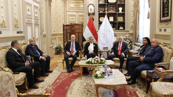رئيسا قضايا الدولة والقومي للمرأة يهنئان رئيس محكمة النقض بتوليه منصبه