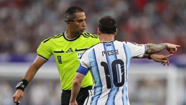 شرّفت التحكيم المصري.. فتحي سند يُشيد بـ أمين عمر في كأس العالم 2026