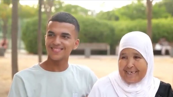 جدة لامين يامال: أتمنى تتويج إسبانيا بكأس العالم.. وسأصرخ إذا سجل حفيدي