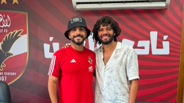 محمد النني يُهنئ أيمن أشرف بمنصبه في قطاع ناشئي الأهلي