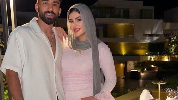 زوجة مروان عطية تحتفل بعيد زواجهما وتعلن انتظارهما مولودا جديدا