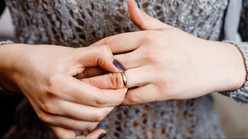 كم المدة التي يجوز فيها للرجل رد طليقته؟ الإفتاء توضح 3 حالات