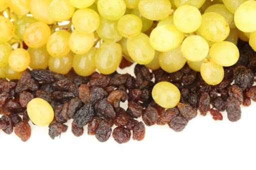 استعدى لرمضان واستغلي الصيف .. طرق تجفيف العنب لعمل الزبيب