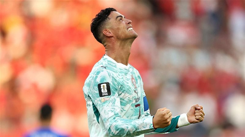 رونالدو يواصل كتابة التاريخ في كأس العالم، إنجاز جديد يضعه خلف ميسي مباشرة
