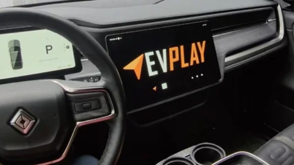 لملاك سيارات ريفيان.. طريقة إضافة Android Auto أو CarPlay